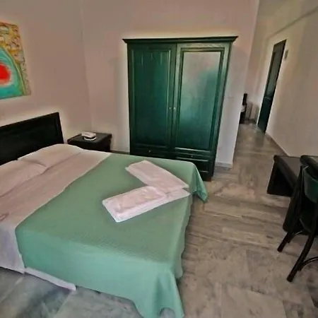 מלון Olympion Melathron 4*