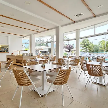 Olympion Melathron ホテル